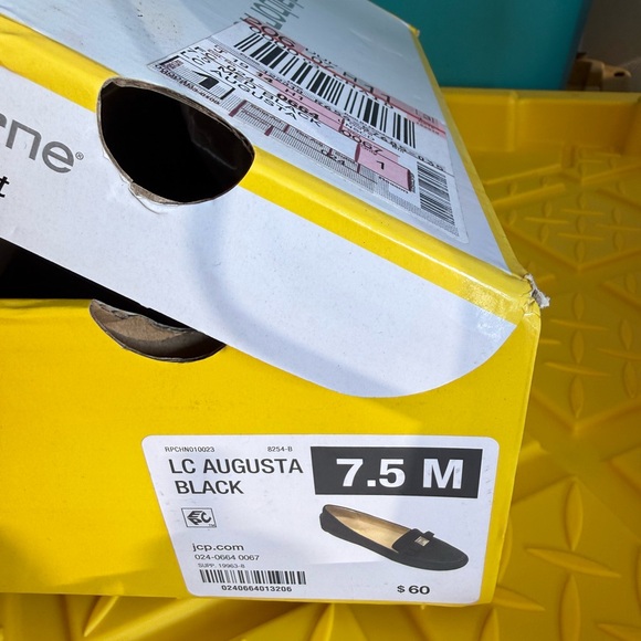 Liz Claiborne slip on shoes - Picture 4 of 4